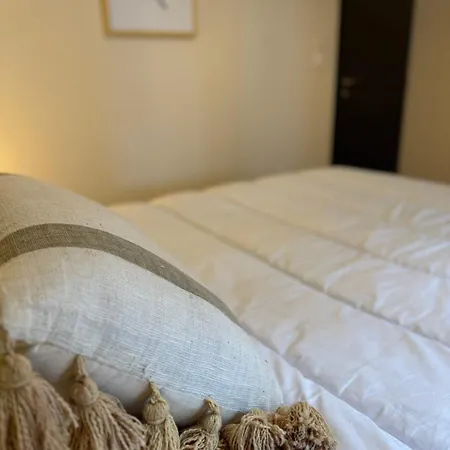 Pinede Private Nature & Sleeps 8 In *