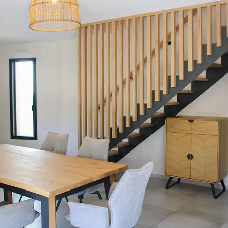 Pinède Private Nature&beach Sleeps 8 In *
