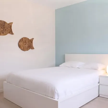 Pinède Private Nature&beach Sleeps 8 In Villa *