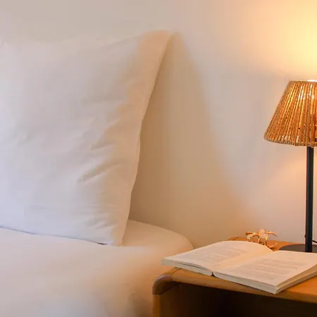 Pinède Private Nature&beach Sleeps 8 In Villa *