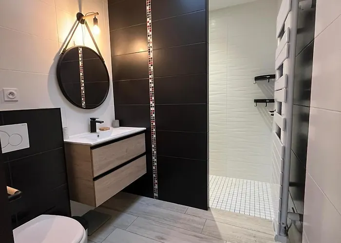 Villa La Pinède Avec à 5 Minutes De La *