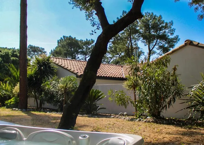 La Pinède Avec à 5 Minutes De La